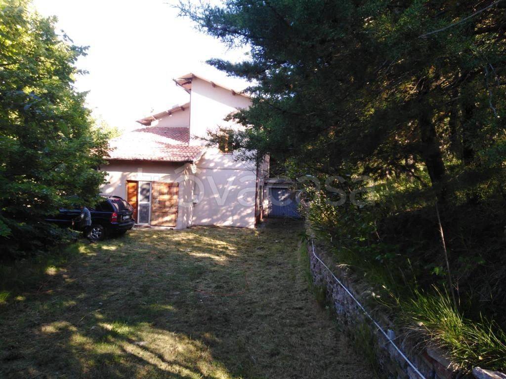 Villa in in vendita da privato a Poggio San Vicino via Avenella, 7