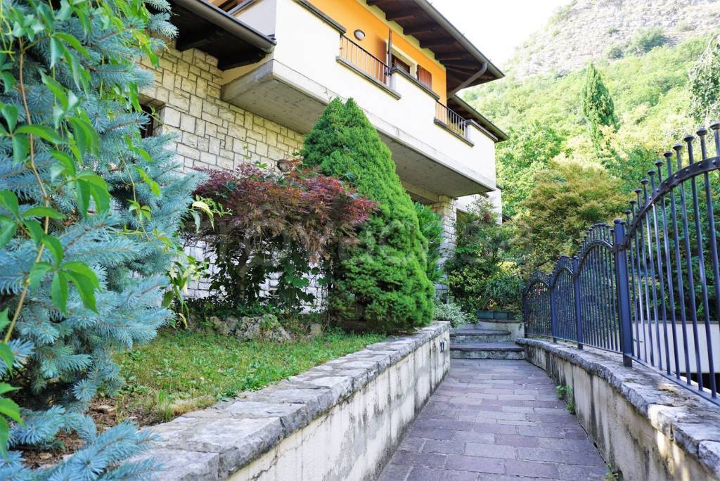 Villa in in vendita da privato a Provaglio d'Iseo via Don Lorenzo Milani