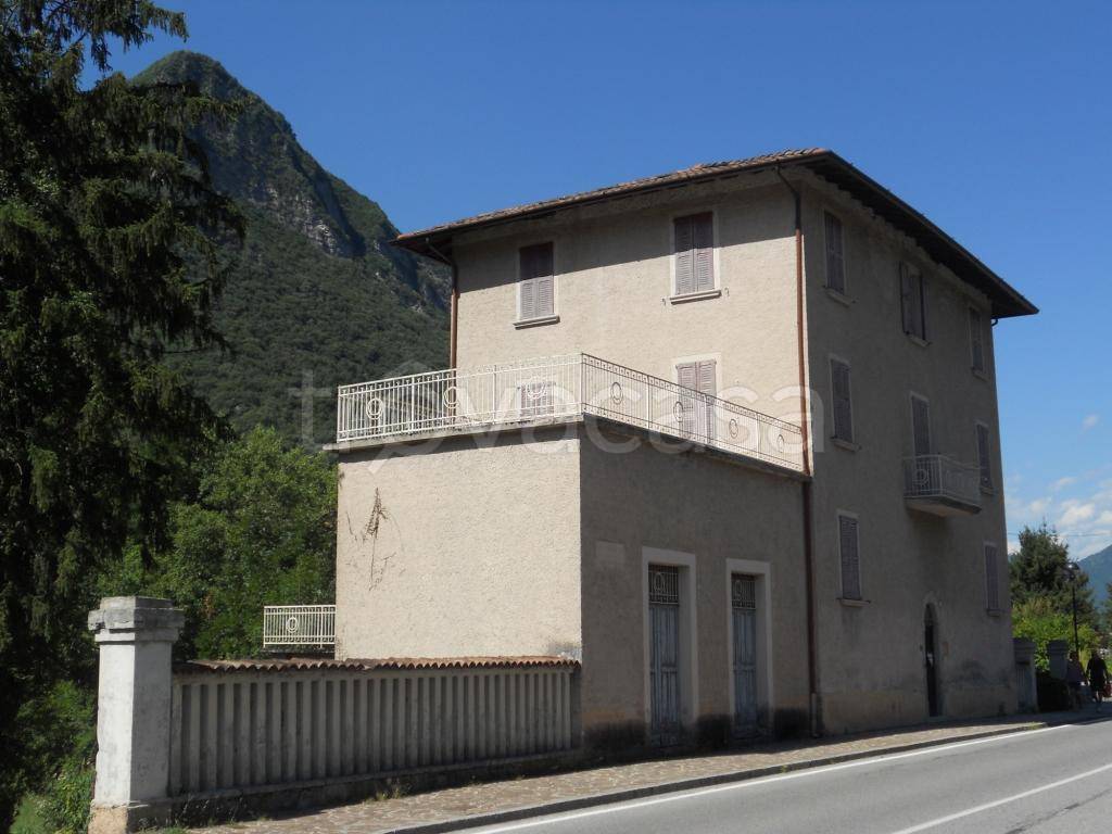 Appartamento in vendita a Idro via Roberto Bertini