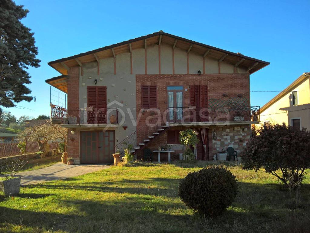 Villa in in vendita da privato a Piegaro vocabolo Ponibbiale, 88