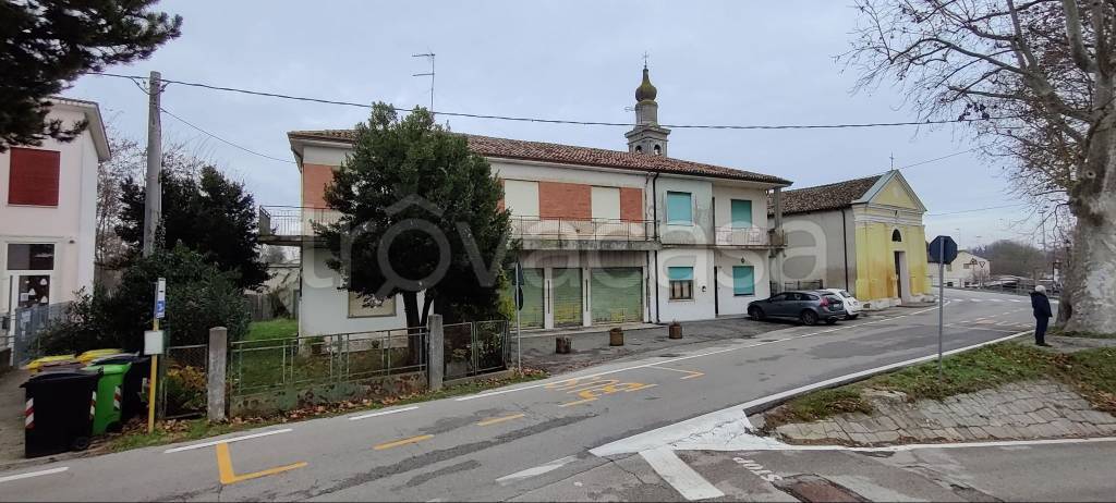 Villa Bifamiliare in in vendita da privato a Rovigo via Francesco Baracca, 21