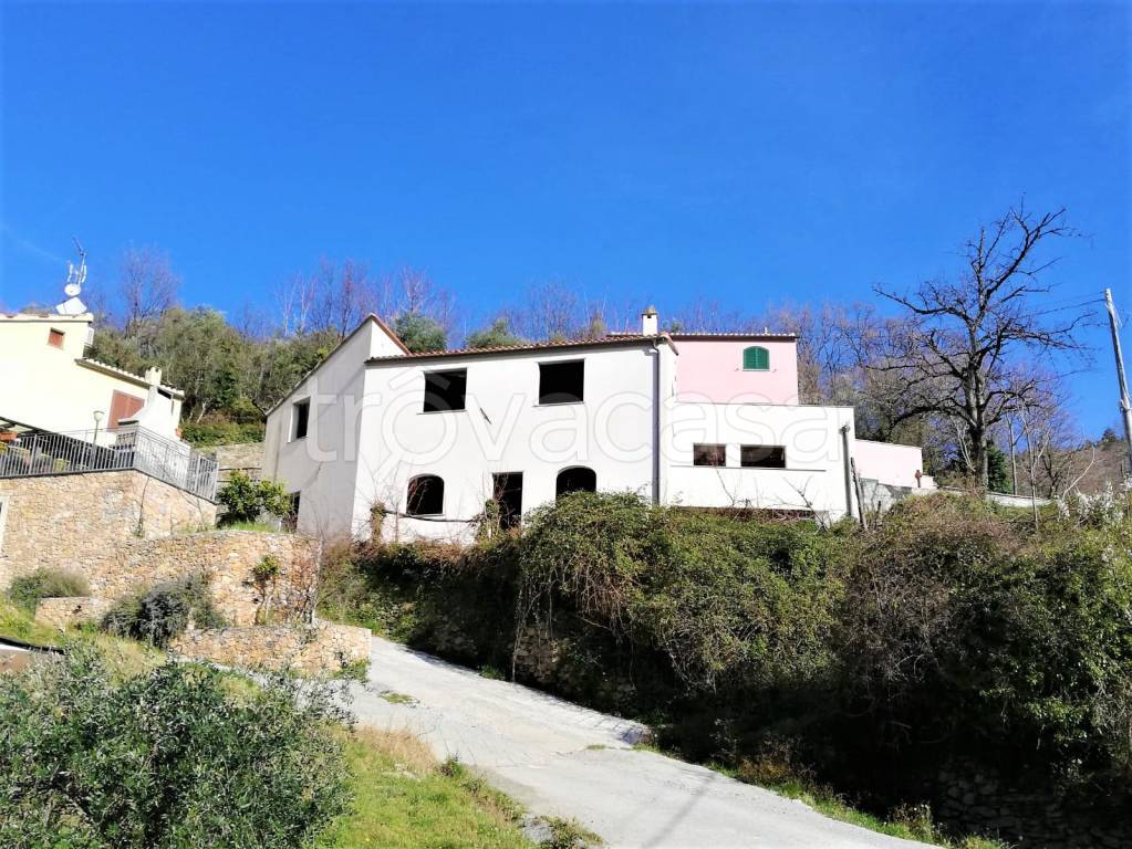 Villa in vendita a Rialto via Camillo Benso di Cavour