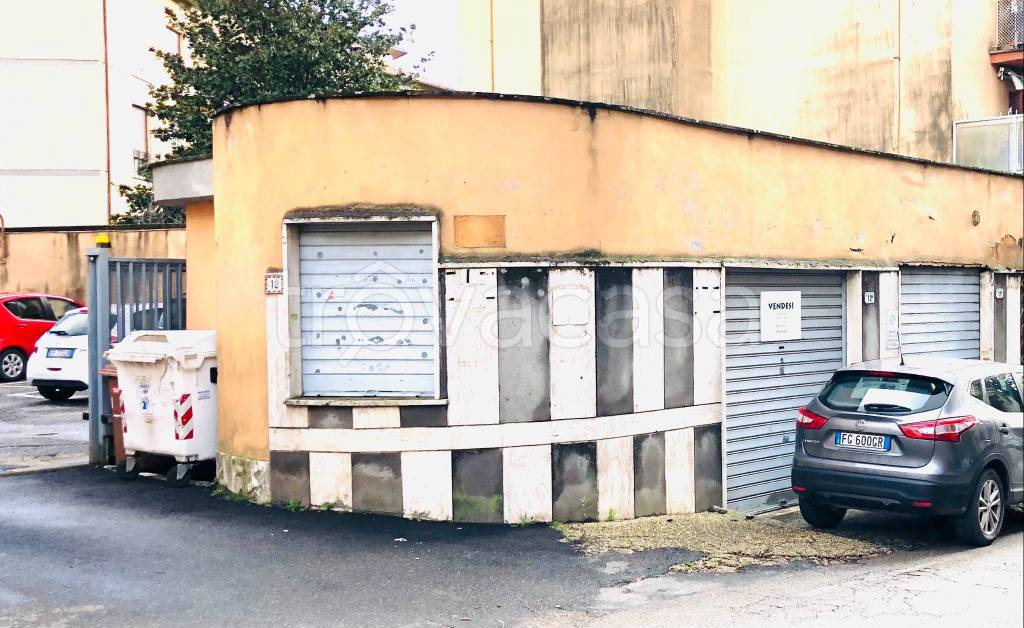 Garage in vendita a Ronciglione viale IV Novembre, 12