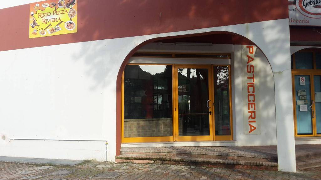 Pizzeria in in vendita da privato a Lignano Sabbiadoro corso Delle Nazioni, 79