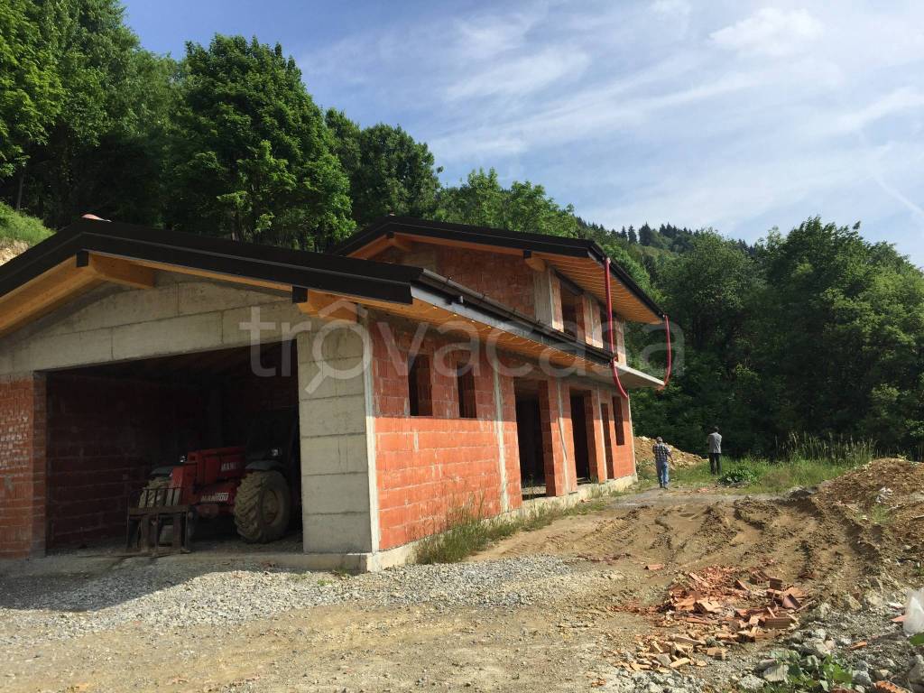 Casale in vendita a Parzanica cascina Gromolo
