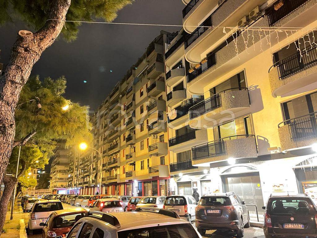 Appartamento in affitto a Foggia via Evemero Nardella