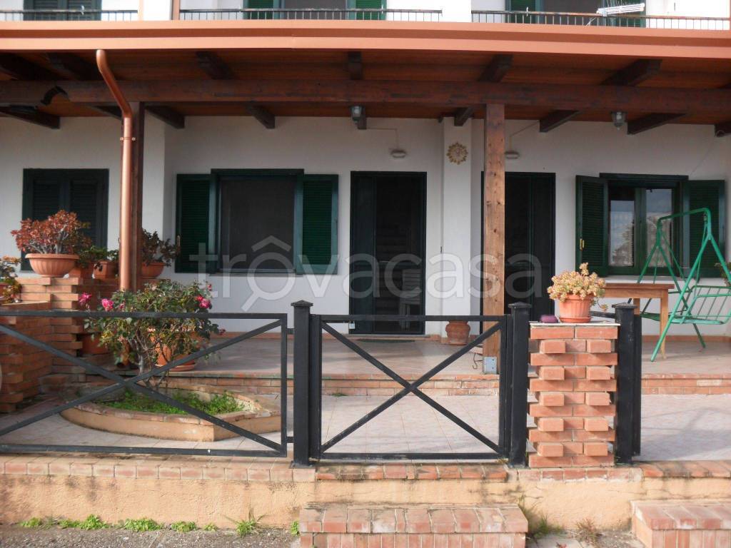 Villa a Schiera in in vendita da privato a Montegiordano contrada Secolare