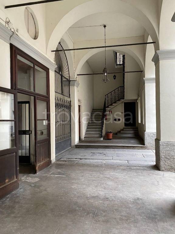 Magazzino in in vendita da privato a Pavia via Antonio Mantovani, 2