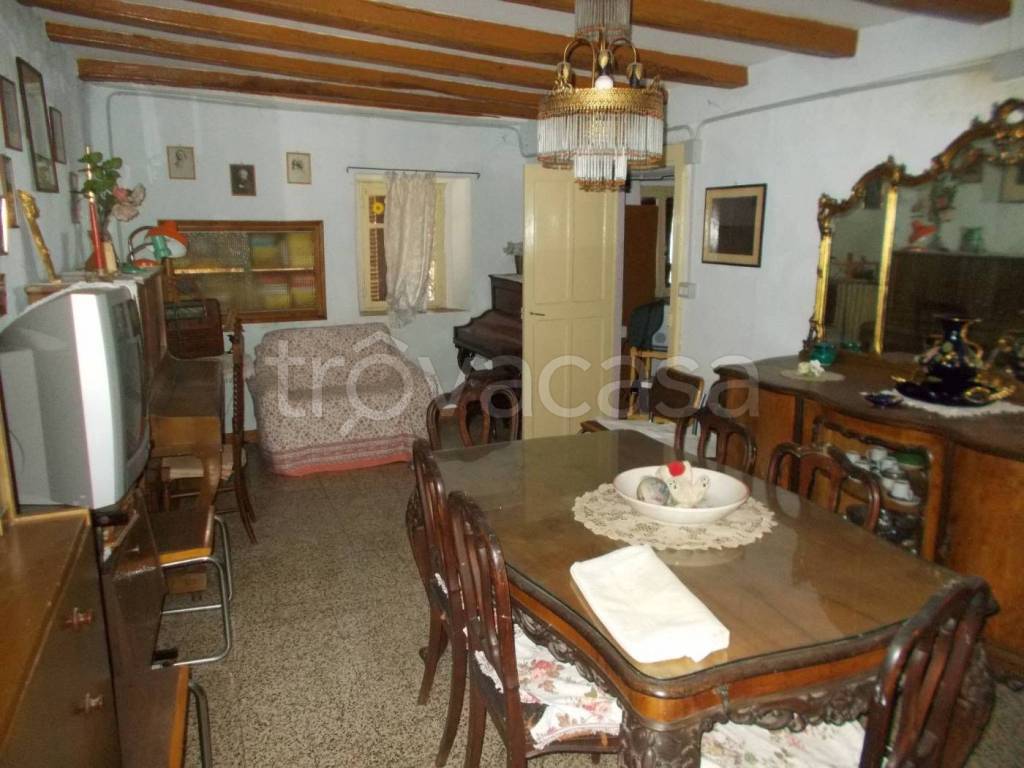 Casa Indipendente in in vendita da privato a Rocca de' Baldi via Calcagno