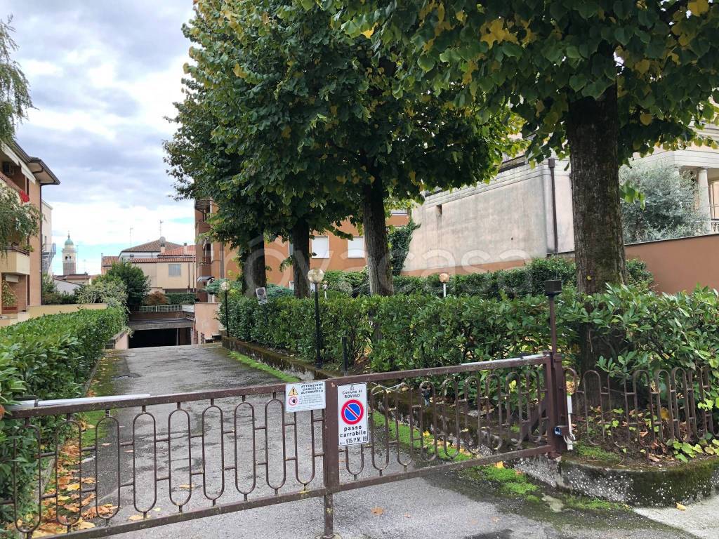 Garage in vendita a Rovigo via Filippo Corridoni, 7
