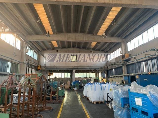 Capannone Industriale in vendita a Grumello del Monte via Trieste, 9