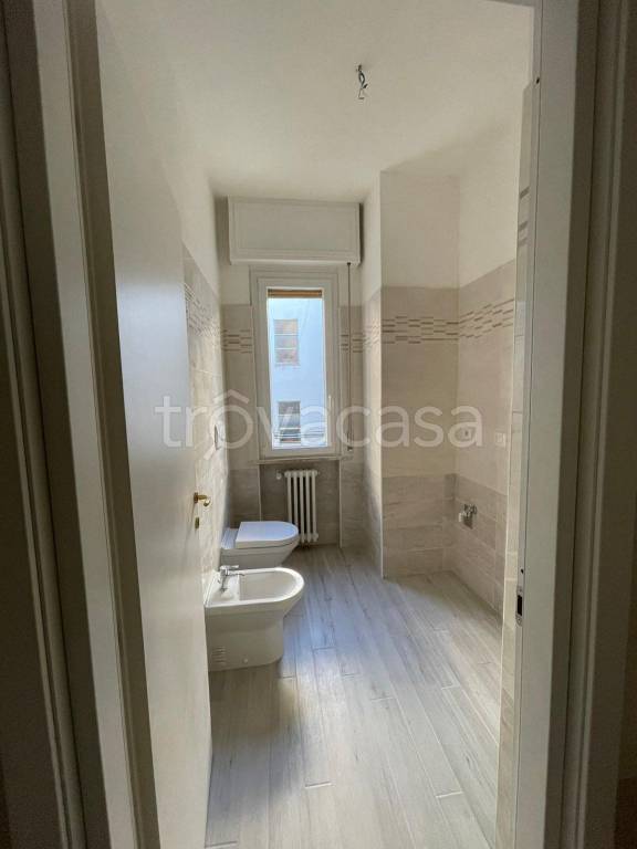 Appartamento in vendita a Voghera piazza Francesco Meardi