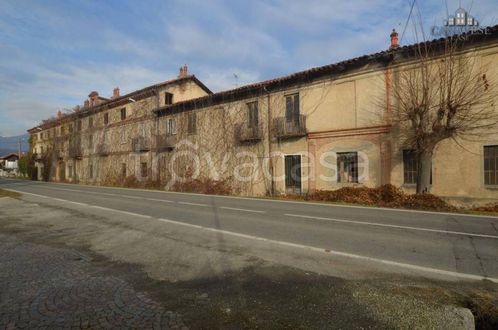 Casa Indipendente in vendita a Castellamonte via per Cuorgnè, 81