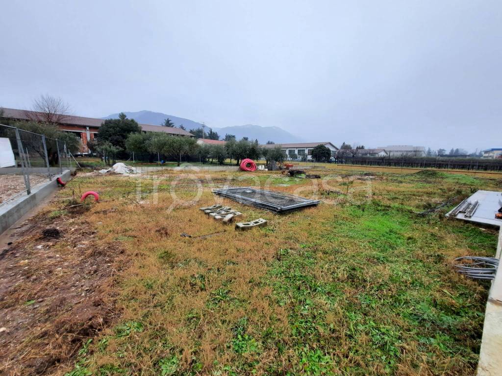 Terreno Residenziale in vendita a Bassano del Grappa via Cogo