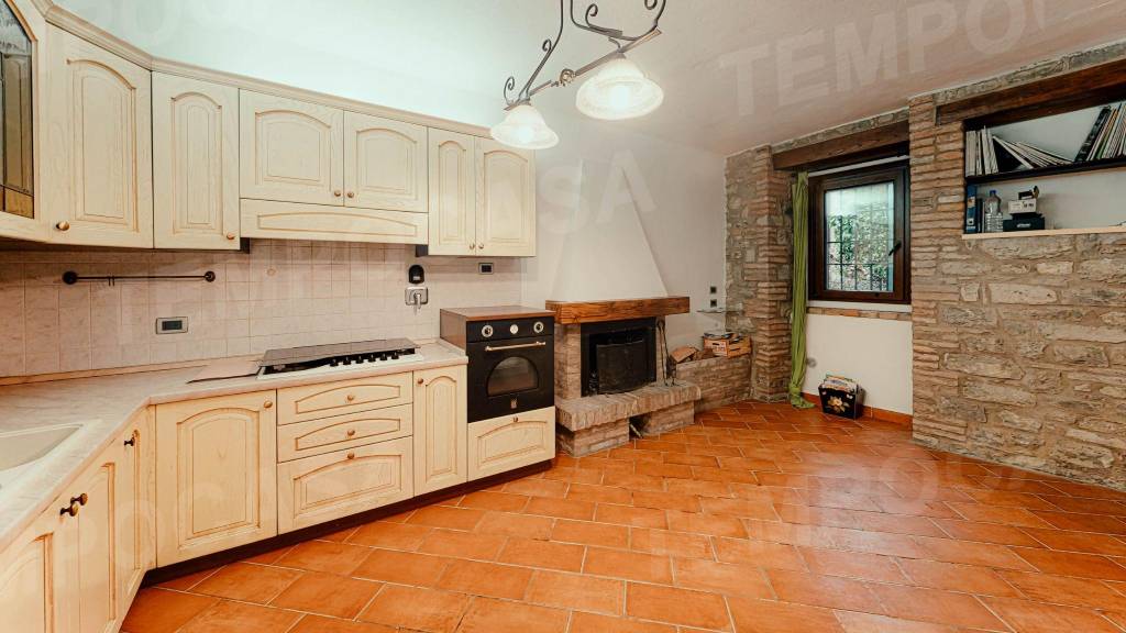 Casa Indipendente in vendita a Monte San Pietro via Lavino 528