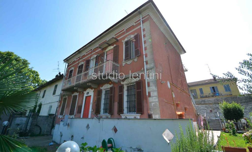 Villa Bifamiliare in vendita a Casale Monferrato via Marcello Adam, 3