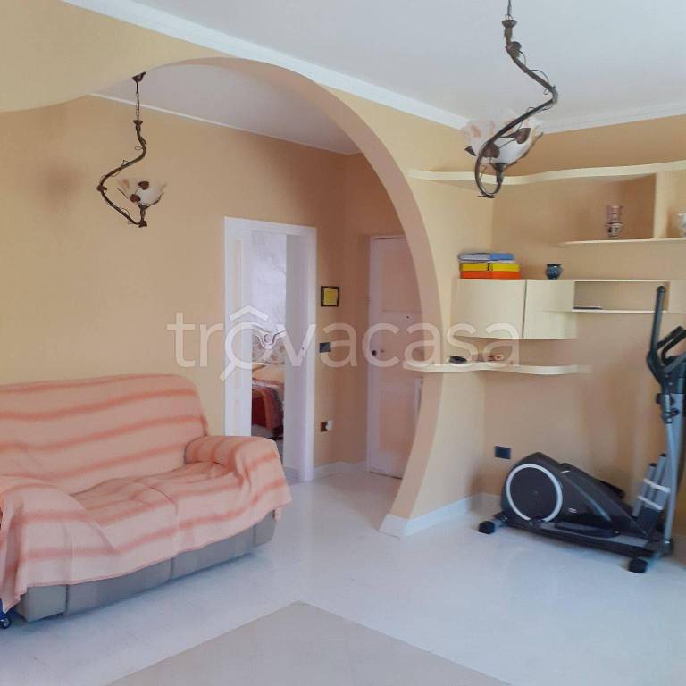 Appartamento in in vendita da privato a Torricella Sicura via Cesare Forcella, 17