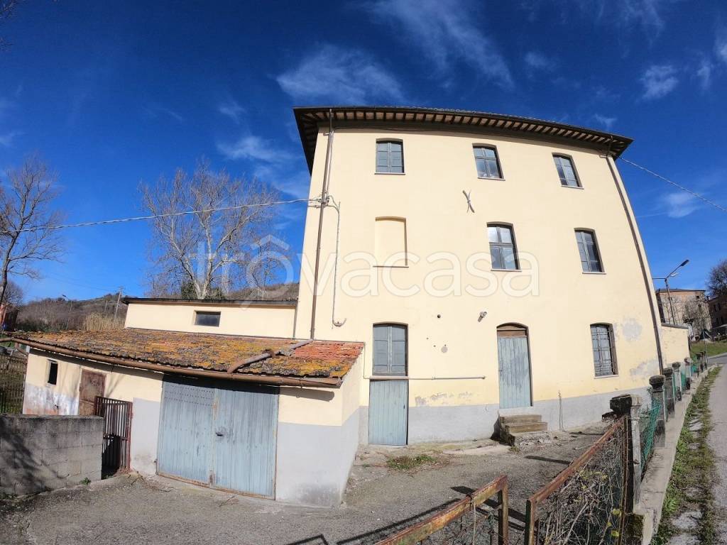 Casa Indipendente in in vendita da privato a Fossombrone strada Provinciale Flaminia, 72