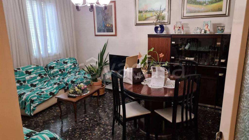 Appartamento in in vendita da privato a Vicenza via Mentana, 118