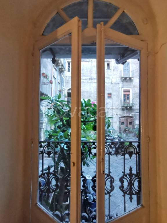 Appartamento in vendita a Catania via Antonino di Sangiuliano