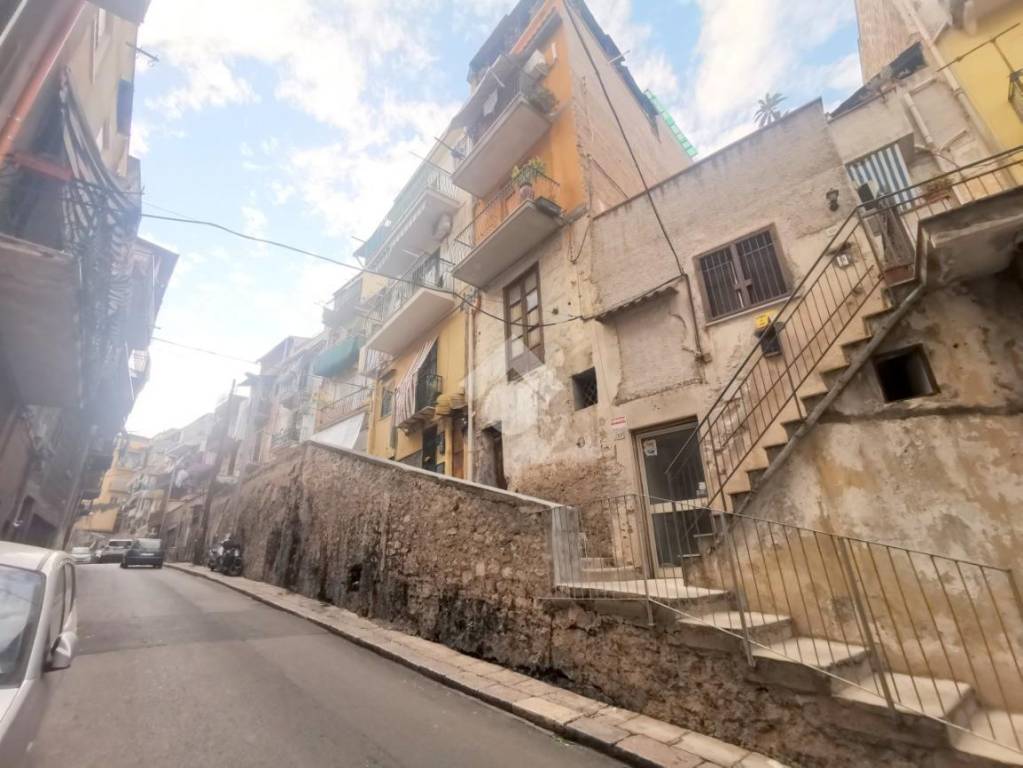 Appartamento in vendita a Palermo via s. Martino, 111