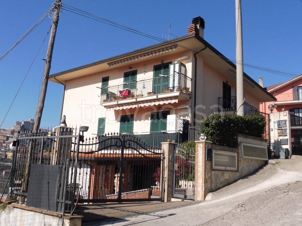 Appartamento in vendita a Ceccano via Colle Antico, 60