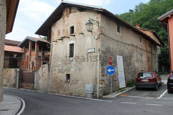 Casa Indipendente in in vendita da privato a Bogogno via Don Giovanni Bosco