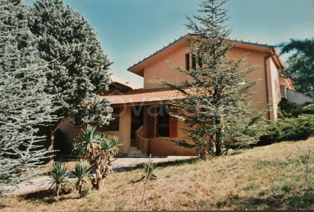Villa in in vendita da privato a Sassoferrato località Colle, 20
