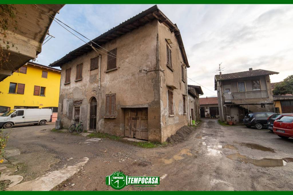 Casa Indipendente in vendita a Basiano via Alessandro Manzoni, 7