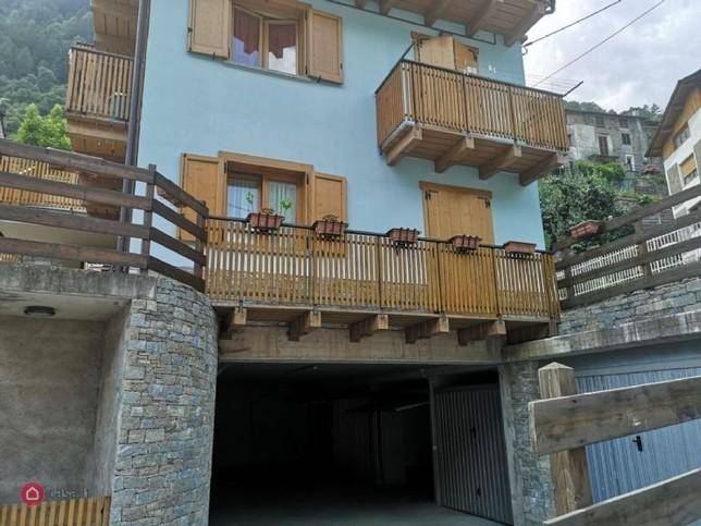 Appartamento in vendita a Torre di Santa Maria via Cortile Nuovo