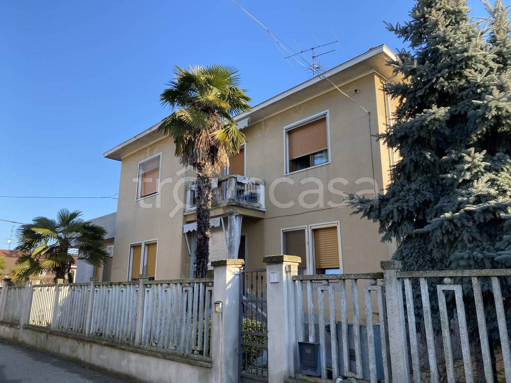 Villa Bifamiliare in vendita a Borgo Vercelli via Muretto