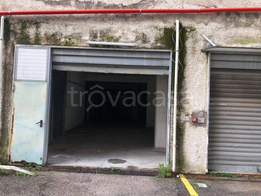 Garage in vendita a Pontecagnano Faiano via Sicilia