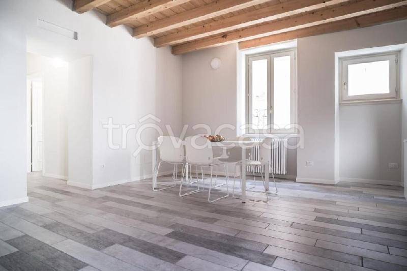 Appartamento in affitto a Toscolano-Maderno via Aquilani, 4
