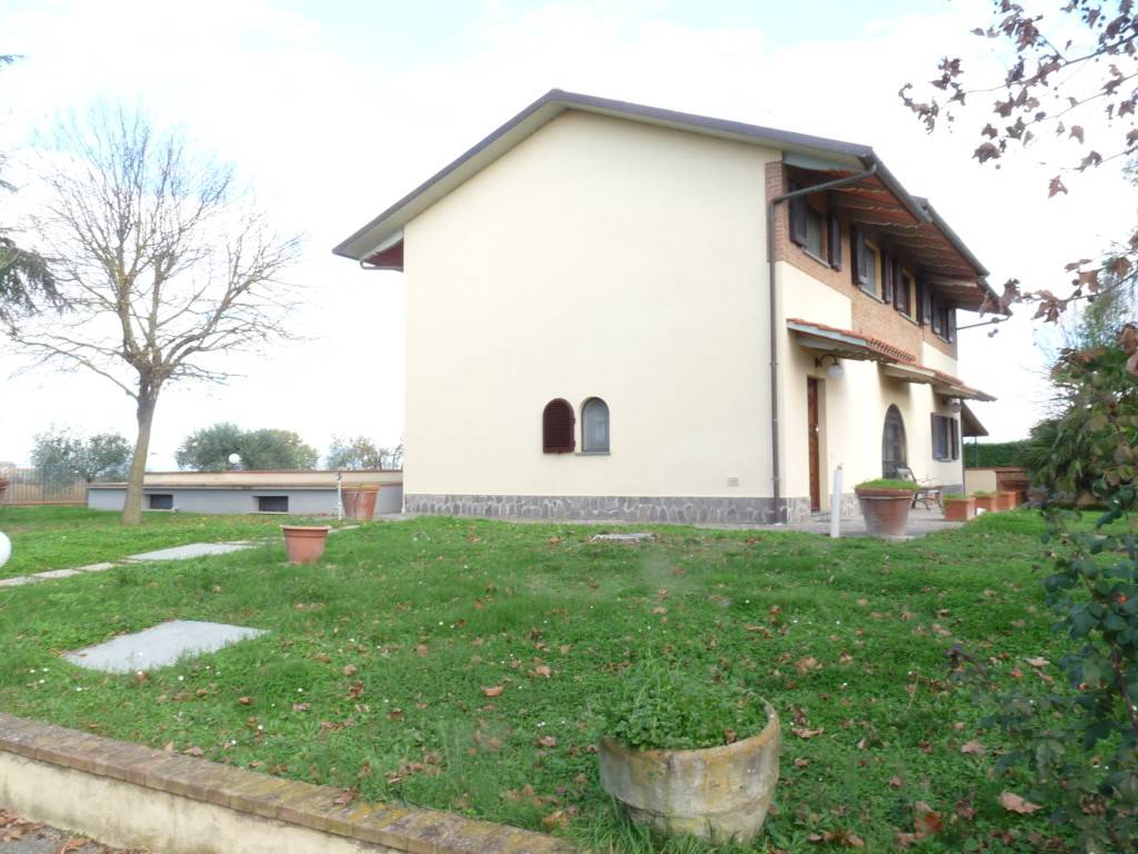 Villa in vendita a Castiglione del Lago via Soccorso