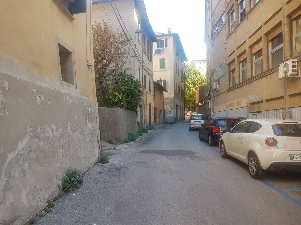 Negozio in in vendita da privato a Perugia via Elce di Sotto