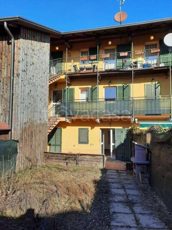 Appartamento in vendita a Castelletto sopra Ticino via Beati