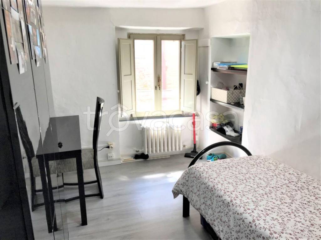 Appartamento in vendita a Urbino area Residenziale Centro Storico