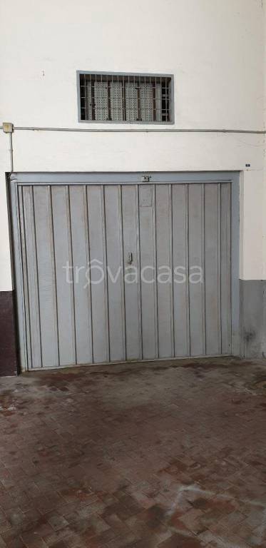 Garage in affitto a Napoli viale del Poggio di Capodimonte, 33