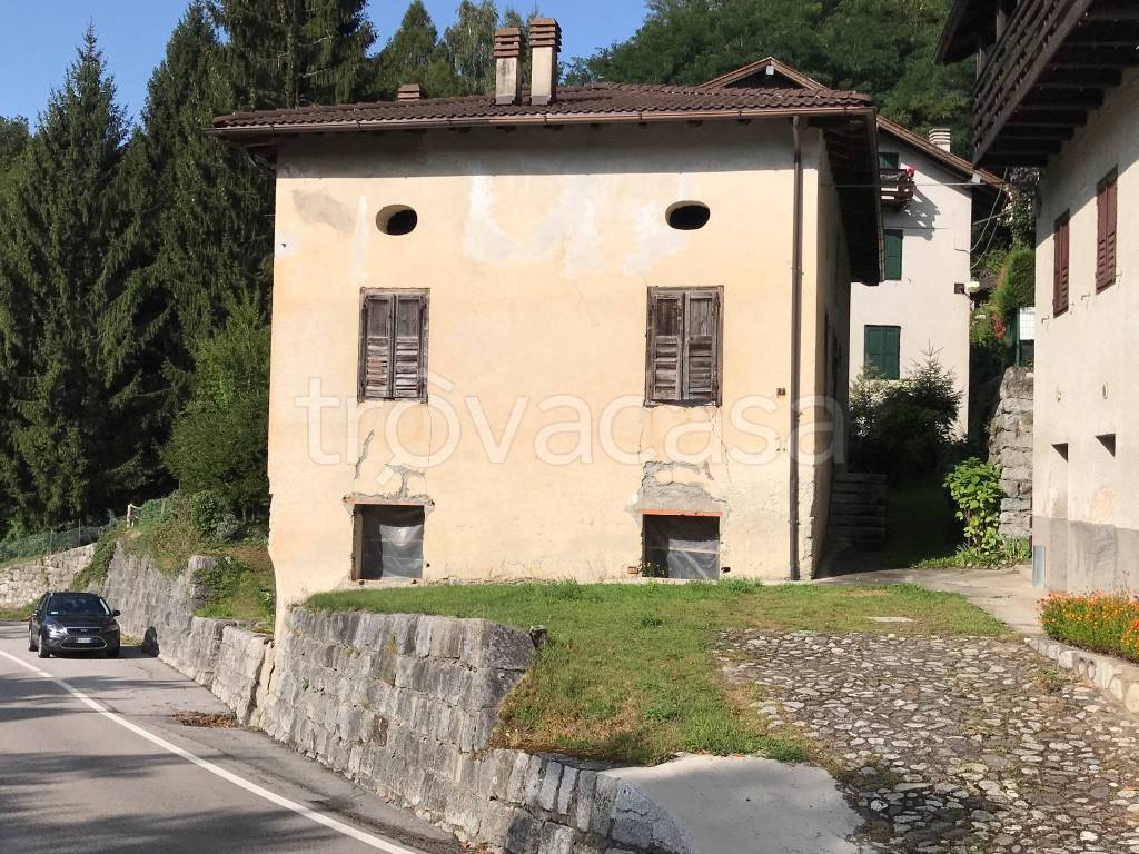 Casa Indipendente in in vendita da privato a Castel Ivano strada Provinciale del Tesino