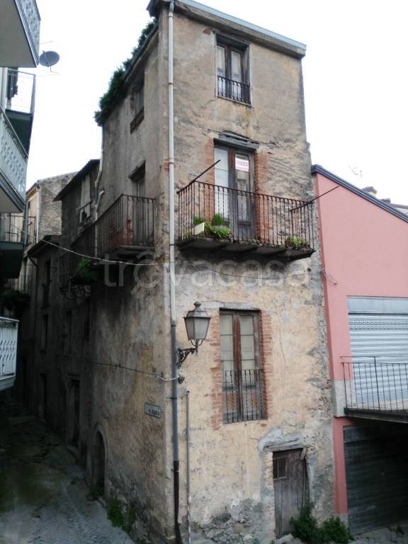 Casa Indipendente in in vendita da privato a Tortorici via Sant'Agata, 2