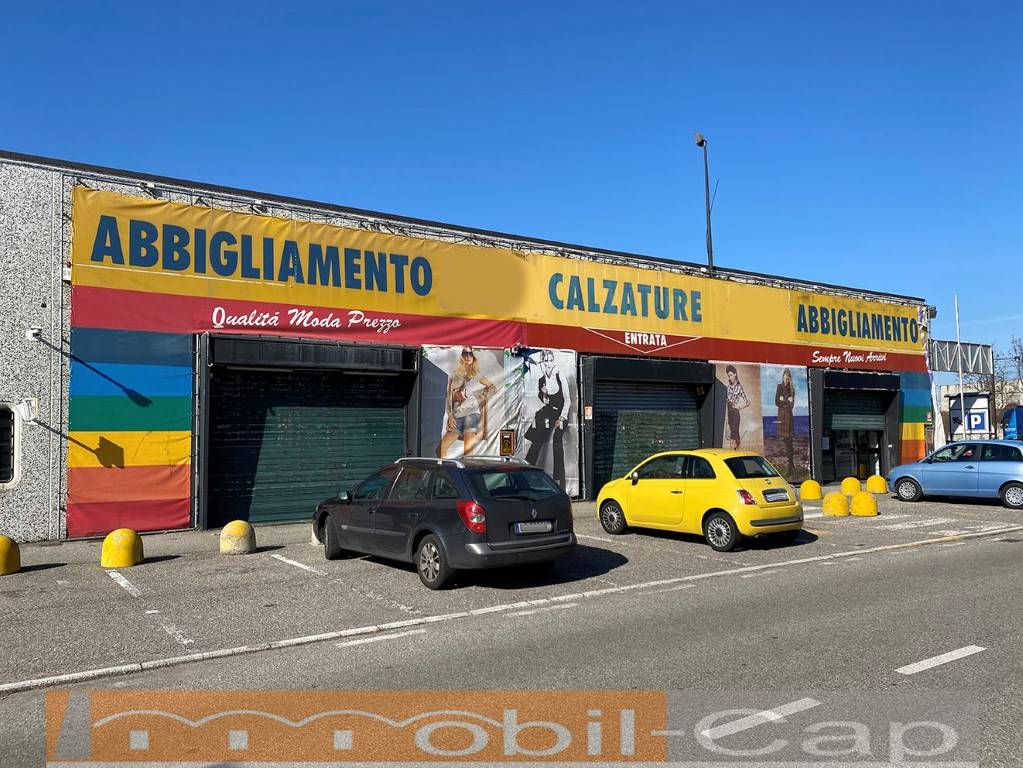 Negozio in vendita a Gallarate viale Milano