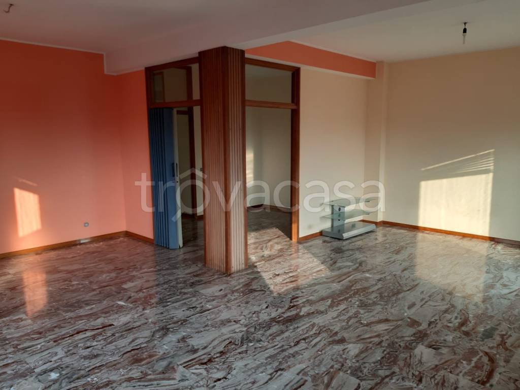 Appartamento in in vendita da privato a Limbiate via Bainsizza, 1