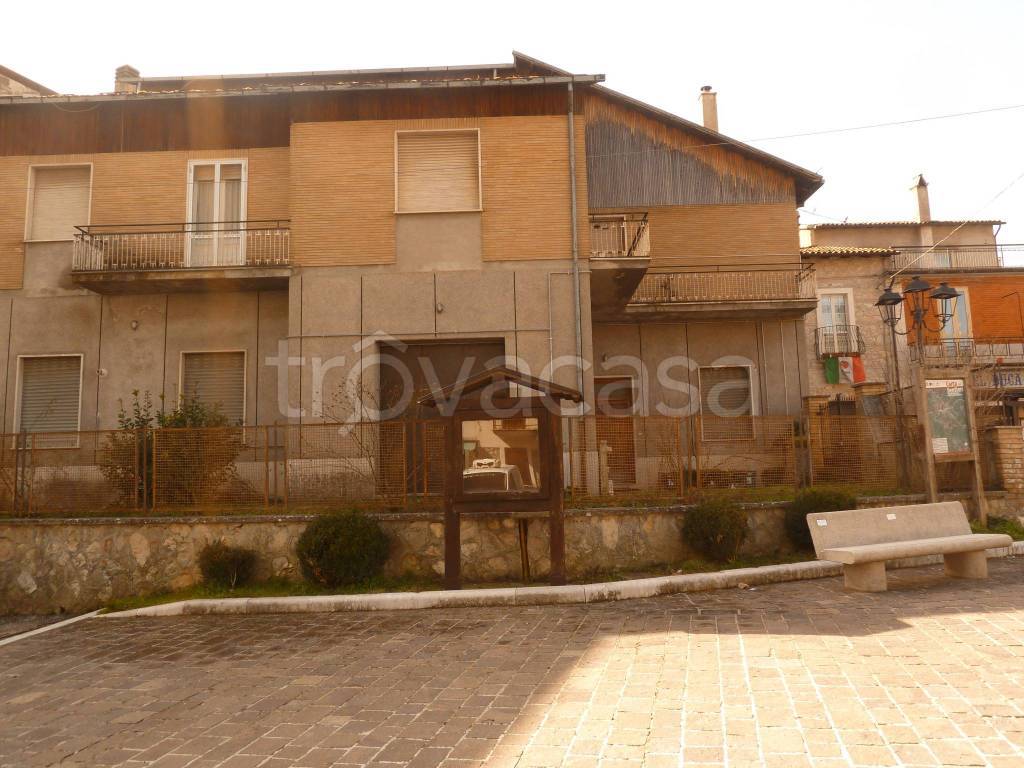 Appartamento in vendita a Carsoli piazza Grande