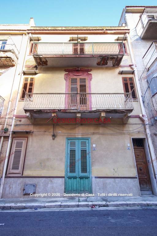 Casa Indipendente in vendita a Bagheria via Casimiro Aiello 8