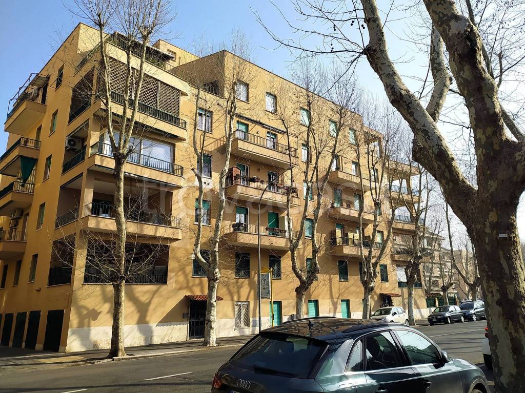 Appartamento in vendita a Roma via Rodolfo Grimaldi Casta