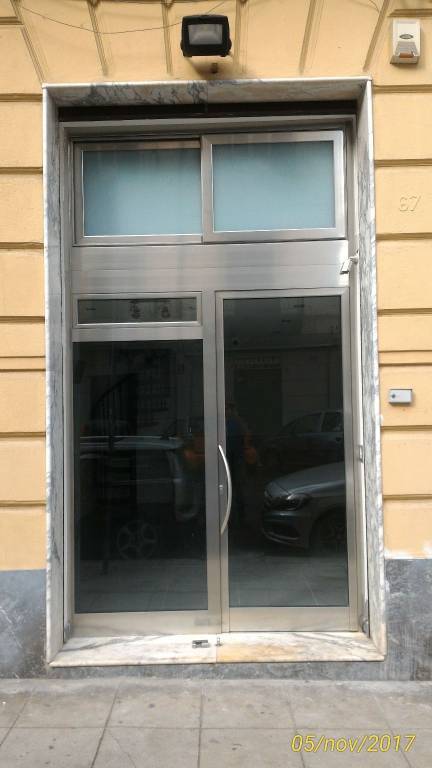 Ufficio in in affitto da privato a Palermo via Mariano Stabile, 67