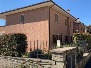 Appartamento in affitto a viterbo via angelo mangani