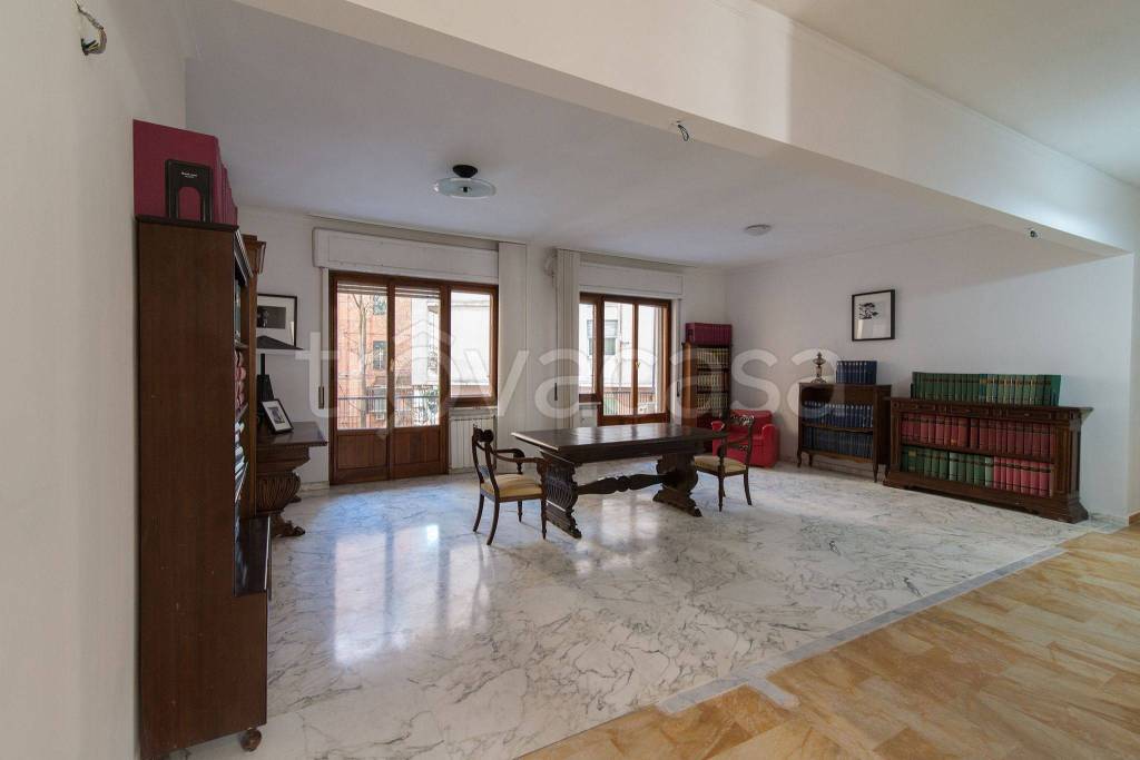 Appartamento in in vendita da privato a Genova piazza Galeazzo Alessi