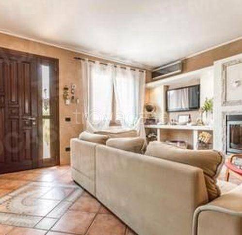 Villa in vendita a Reggio nell'Emilia quartiere Orologio