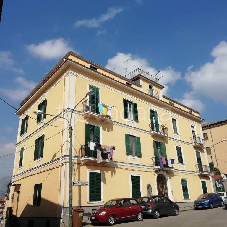 Appartamento in vendita a Cava de' Tirreni via Aniello Salsano